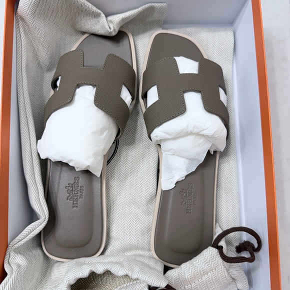 Oran Sandals - Picture 6 of 8